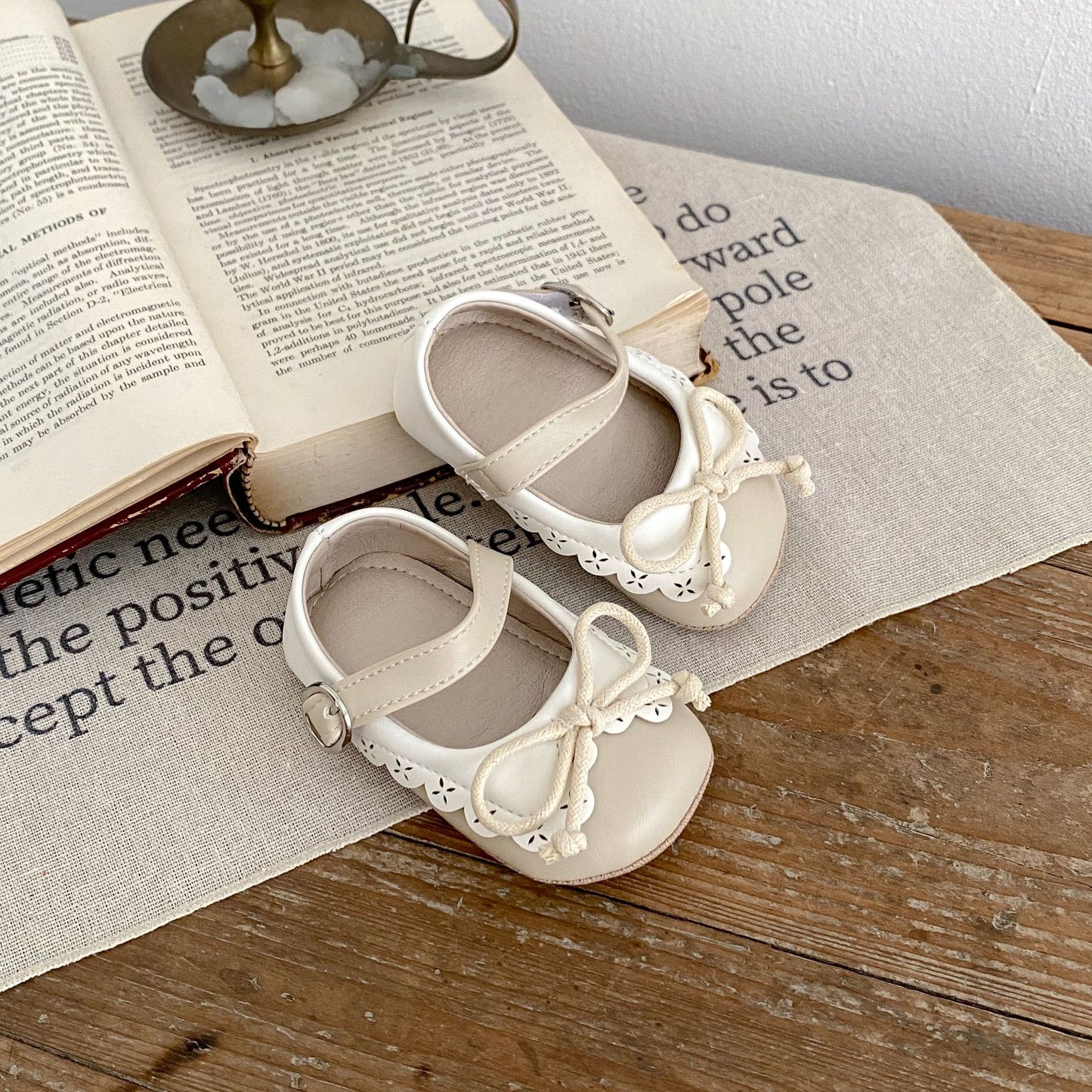 Sweet Cute Baby Girl Shoes Retro Style Bow