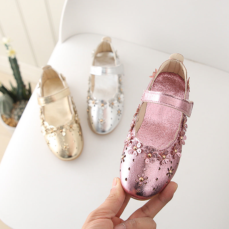 Hollowed Out Flowers Soft Soled Princess Children's Casual Leather Shoes