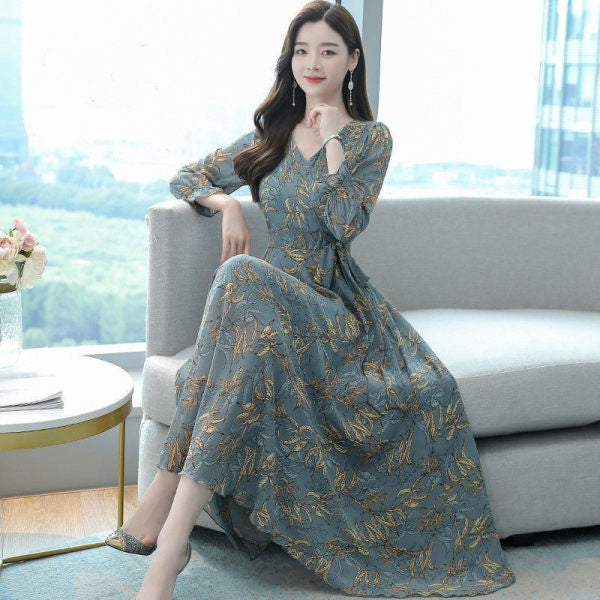 Waist-cinching Dress For Middle-aged Moms